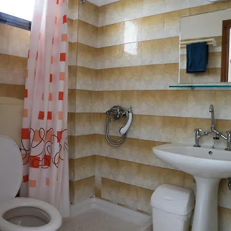 Otel Mejanis Kávos