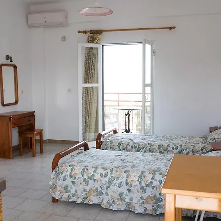 Mejanis Hotel Kavos