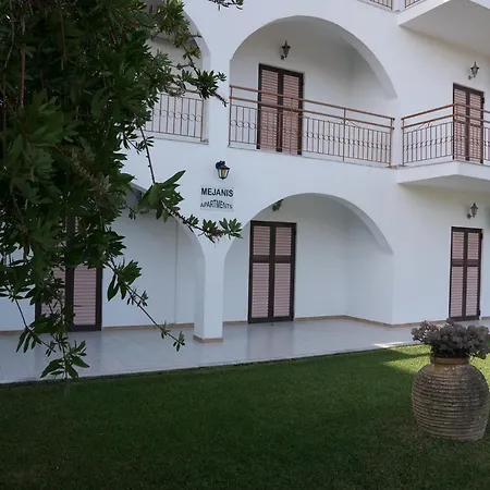 Mejanis Hotel